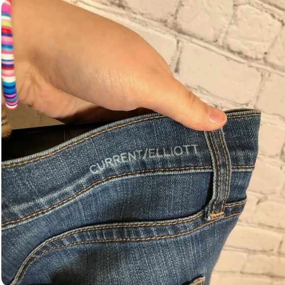 Current Elliott, Stiletto Jean, Size 27, Good Preloved Condition - Picture 7 of 8